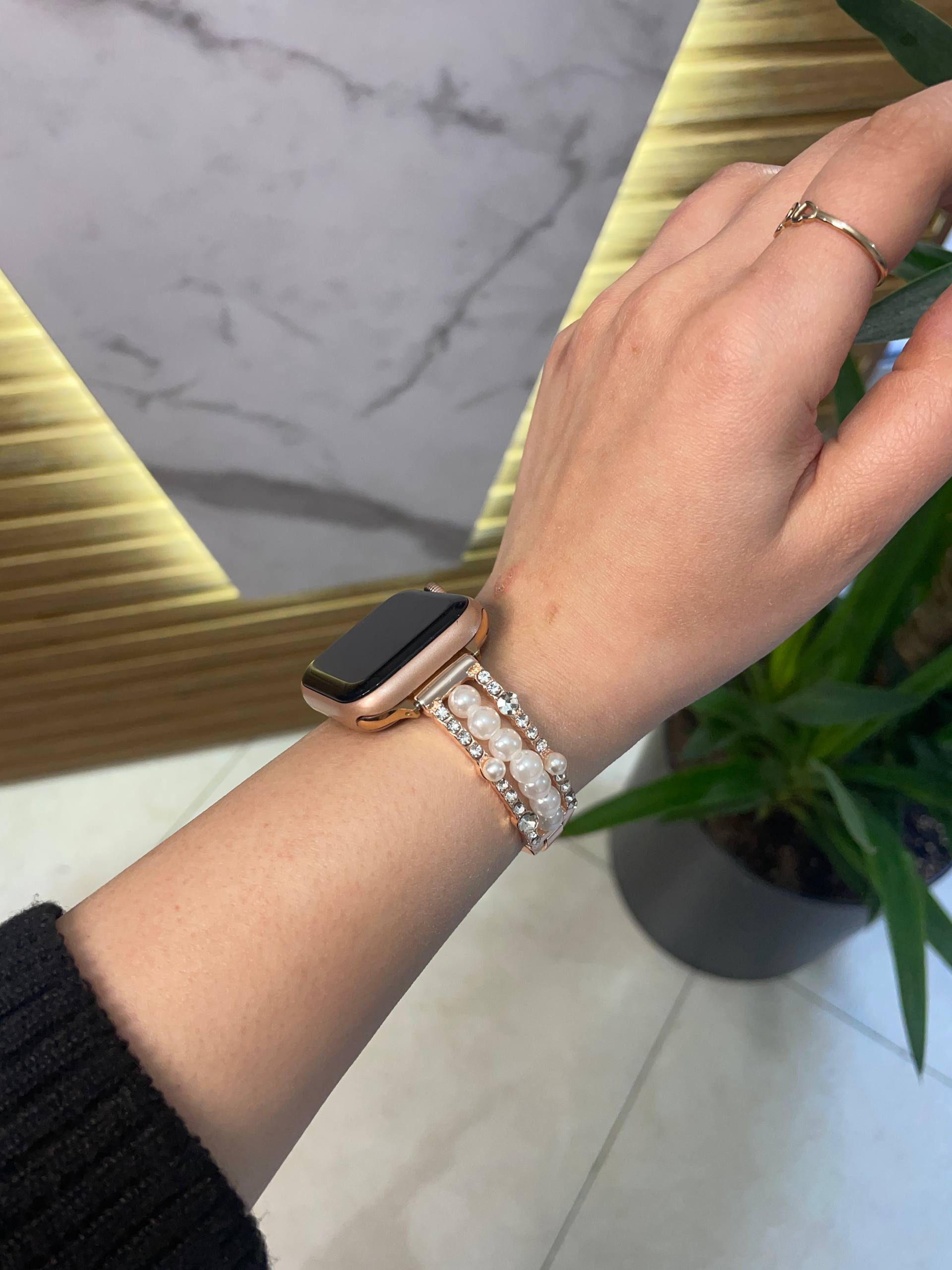 بند ا‌پل واچ مدل بنگل مرواریدی BA1023